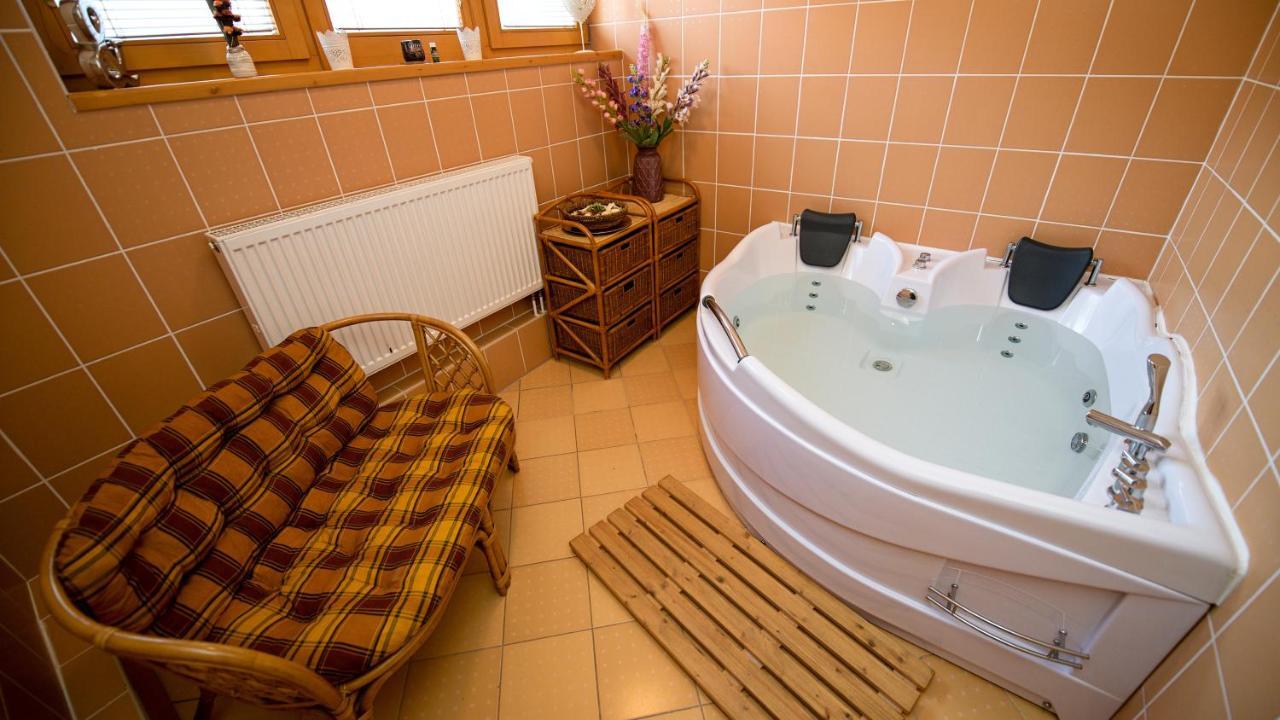Wellness Penzion Eva Dolni Moravice Bagian luar foto