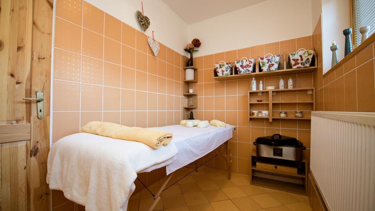 Wellness Penzion Eva Dolni Moravice Bagian luar foto